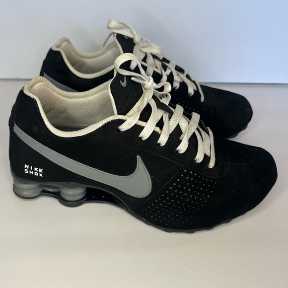 Women's Black & Gray Nike Shox Size 7 (2012) - Picture 7 of 12
